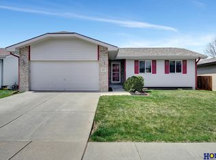 1651 SW 25th St, Lincoln, NE 68522