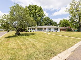 401 Brittany Ln, Belleville, IL 62223