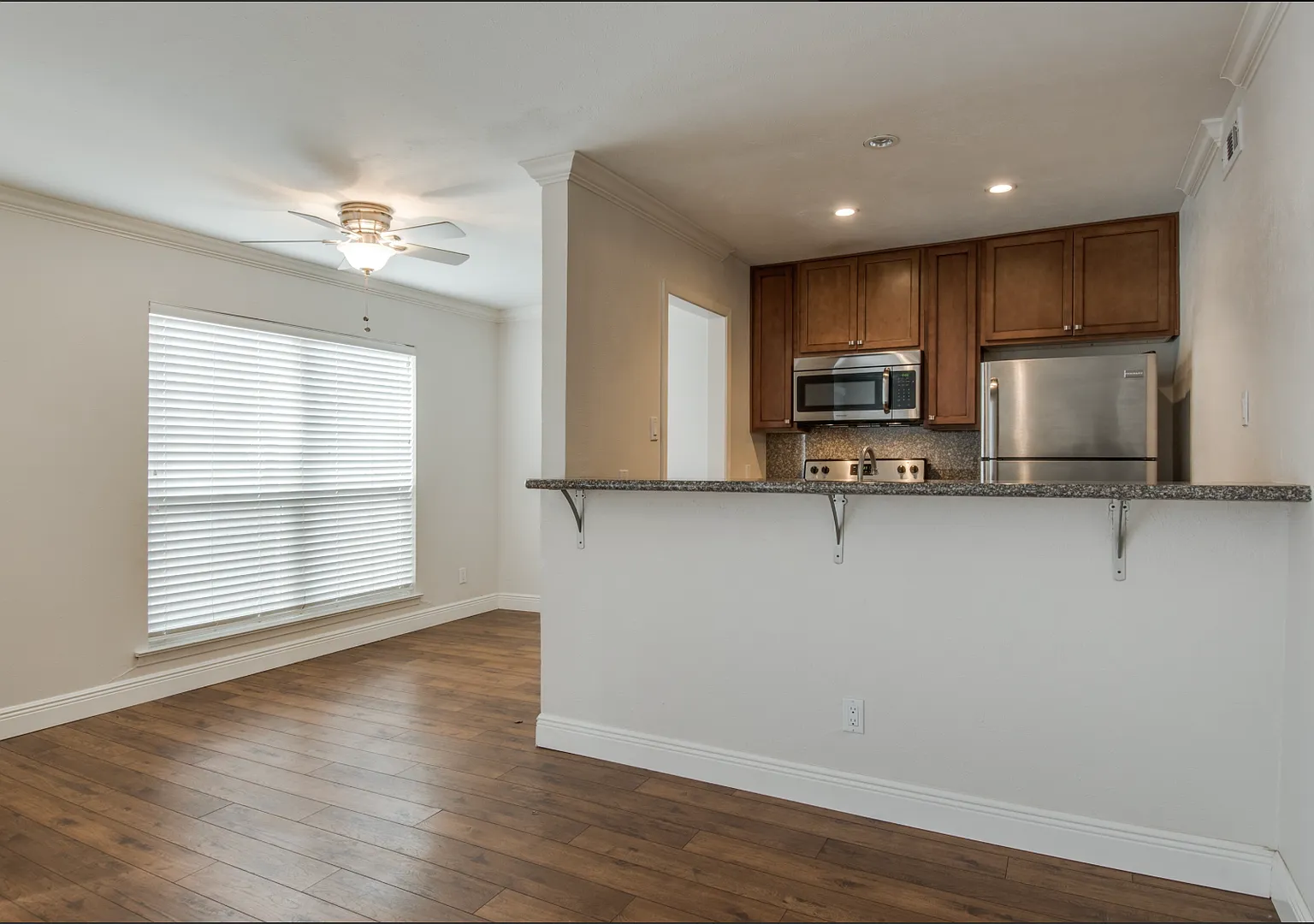 Gilbert 3907 Apts — Photo 3