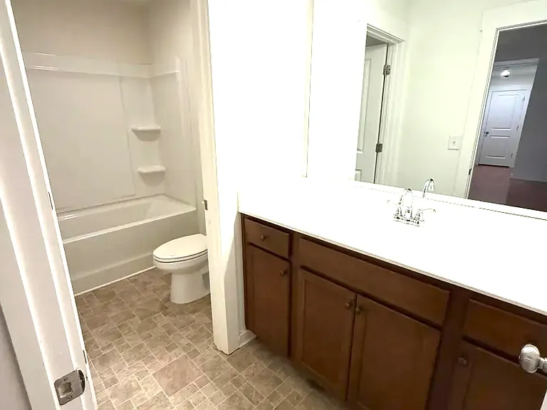 1392 Weatherbrook Cir — Photo 13