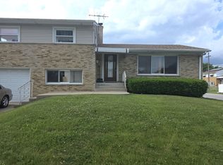 271 Braddock Dr, Melrose Park, IL 60160