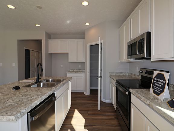 4th image of 5134 Triple Crown Way