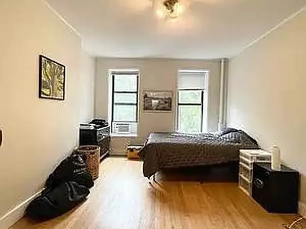 1446 First Avenue image 3 of 4