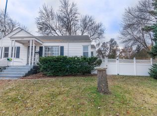 4929 Pine St, Omaha, NE 68106