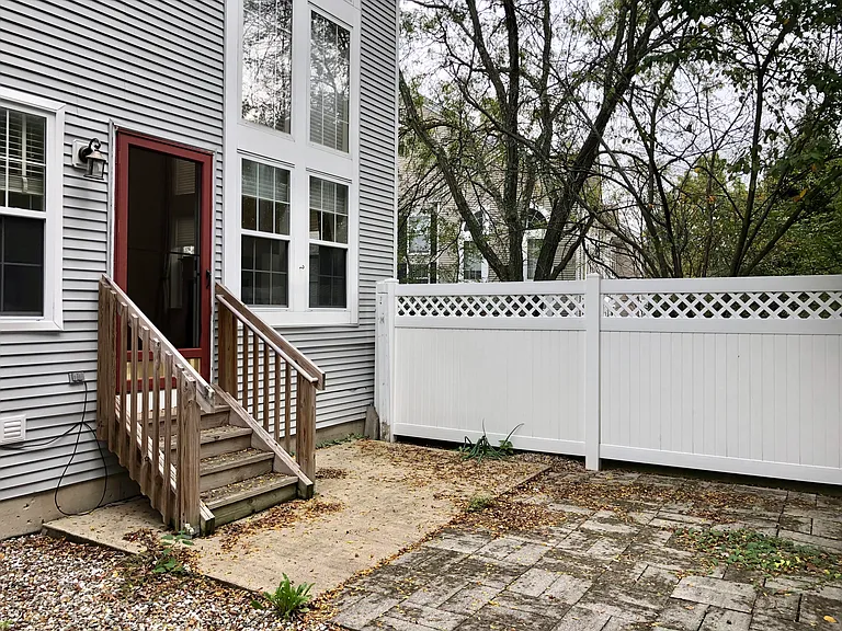 Outdoor Patio, fenced-in