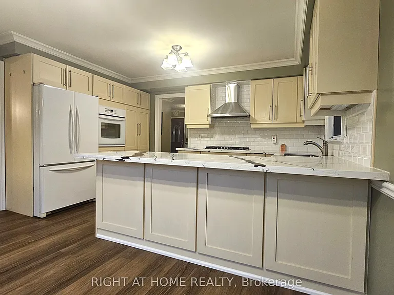 28 Mullen Dr — Photo 9