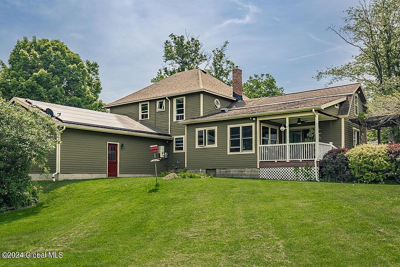 2nd image of 1403 Peaceable Street