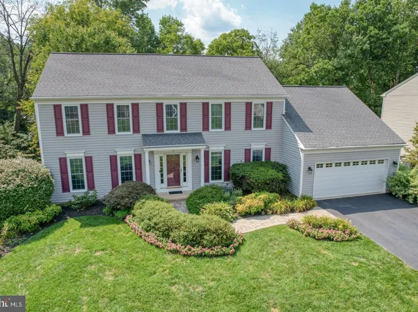 11 Woodpecker Rd, Newark, DE 19711