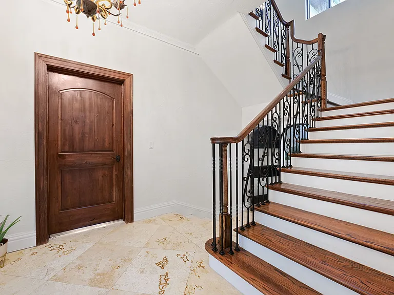 4555 W Swann Ave — Photo 27