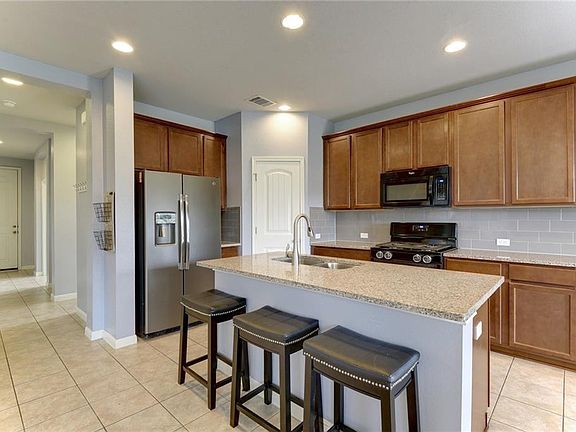 3rd image of 5637 Porano Cir