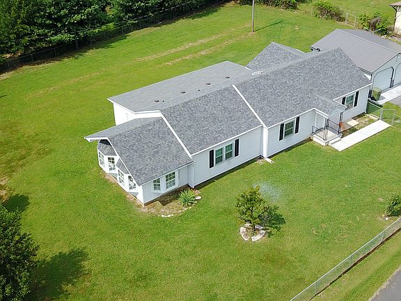 2nd image of 140 Fairview Dr