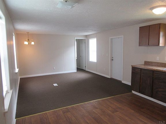 4th image of 2821 Hillcrest Ave Lot 4