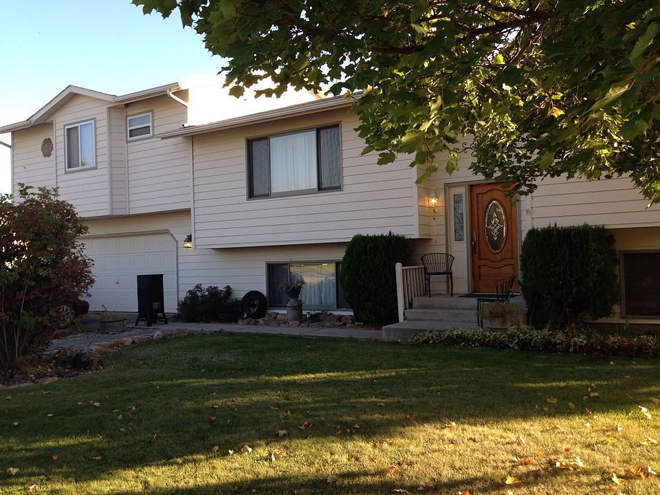 1st image of 8915 Paintbrush Ln