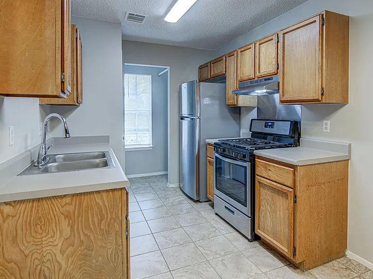 8116 W Gate Blvd — Photo 9