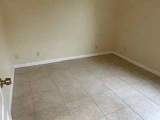 6211 Arlington Way — Photo 9