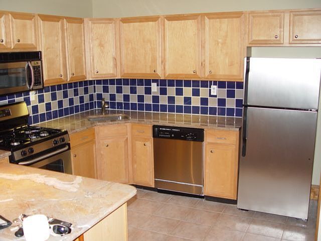 Newly Renovated Kitchen Approx 11' X 11'