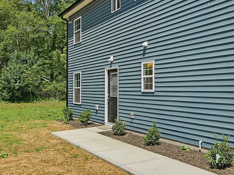 516 Singletary St SE — Photo 50