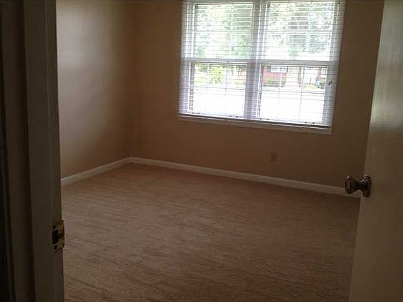 5th image of 2114 Hixon Ave