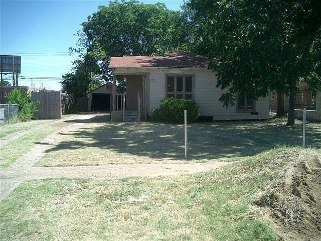 1st image of 2410 Gladstone Dr