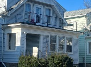 132 Ivanhoe Rd, Buffalo, NY 14215
