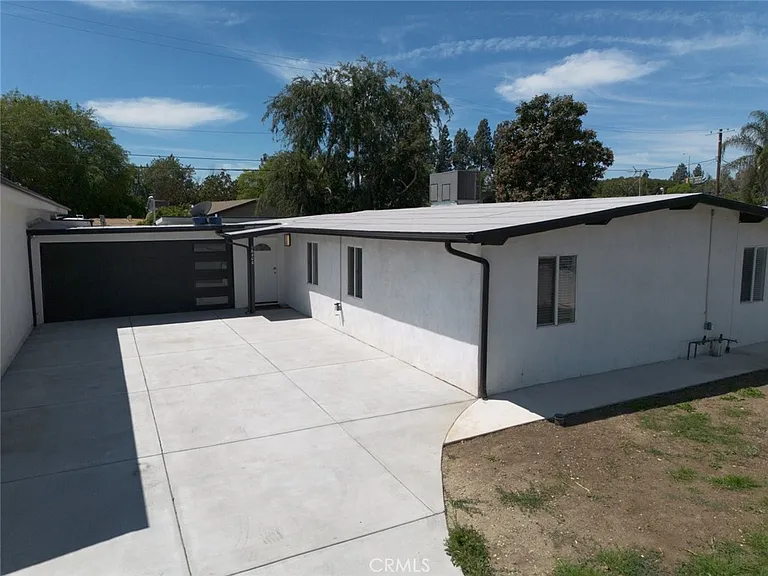 16404 Donmetz St — Photo 33