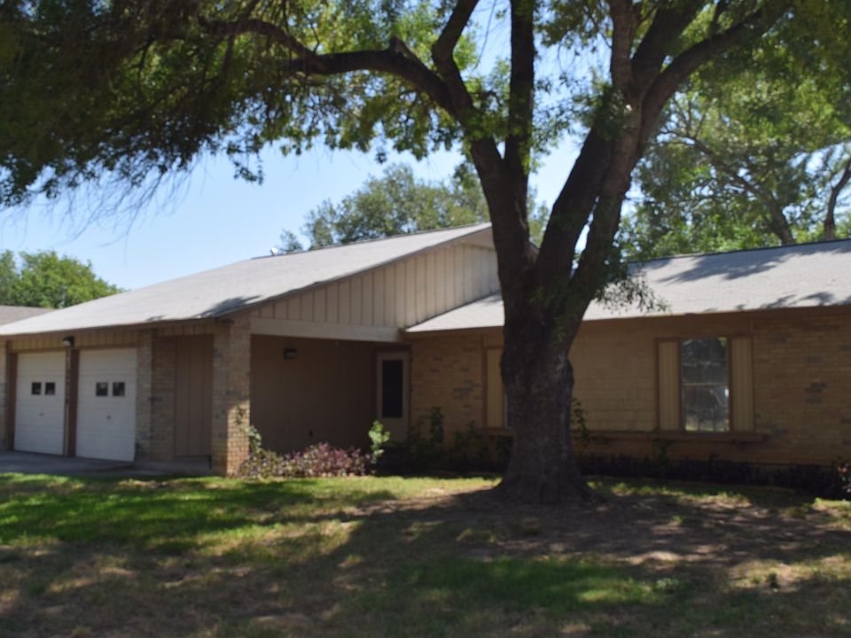 1st image of 13318 El Mirador St