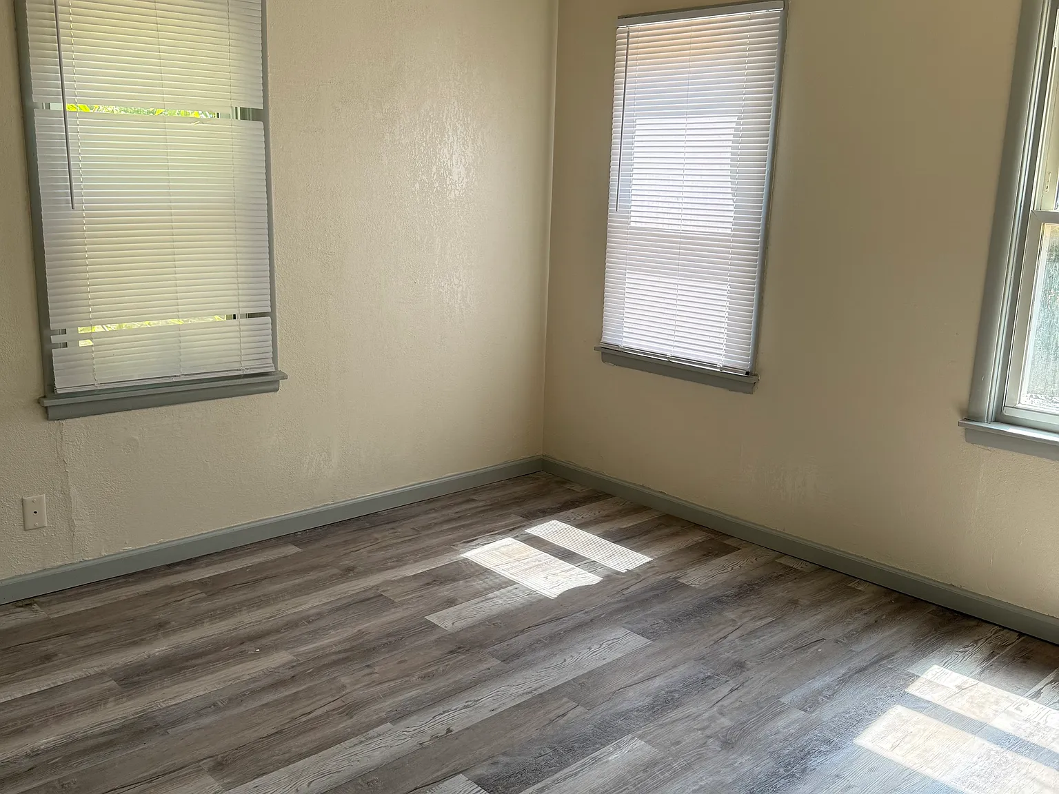 1208 NW Smith Ave — Photo 4