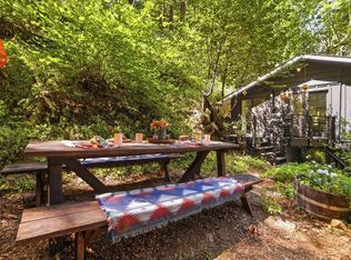 14993 Merry Lane, Guerneville, CA 95446