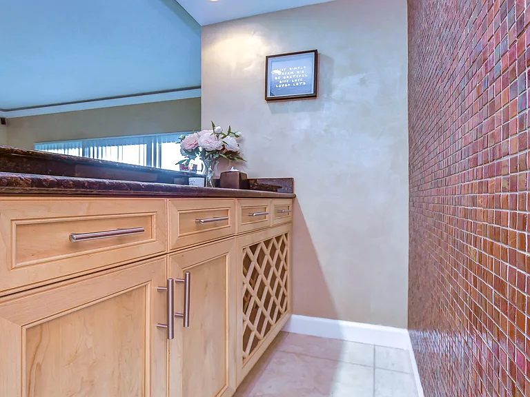 880 Mandalay Ave #410 — Photo 16