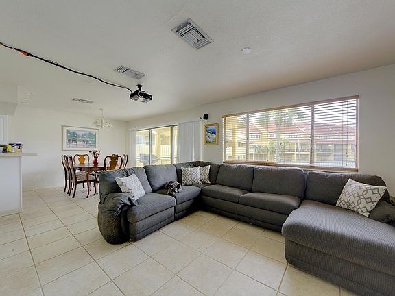 3rd image of 1500 Via Deluna Dr #3-D