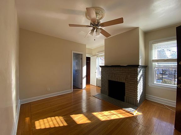 3rd image of 141 Park Hill Ave APT 1