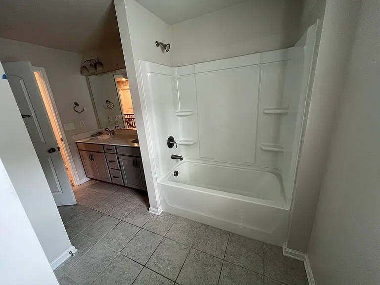 9109 Northfield Crossing Dr — Photo 7
