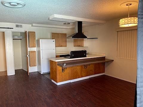 3rd image of 1507 W Barbara Worth Dr #67