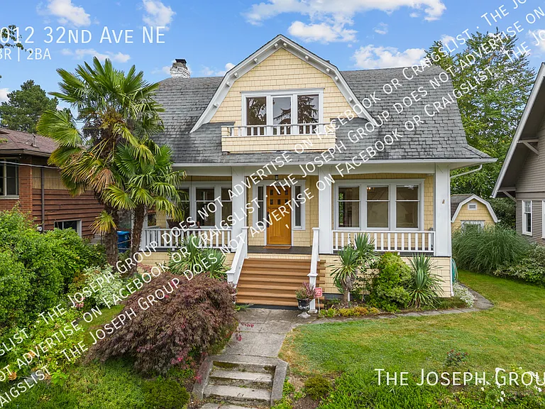 6012 32nd Ave NE — Photo 1