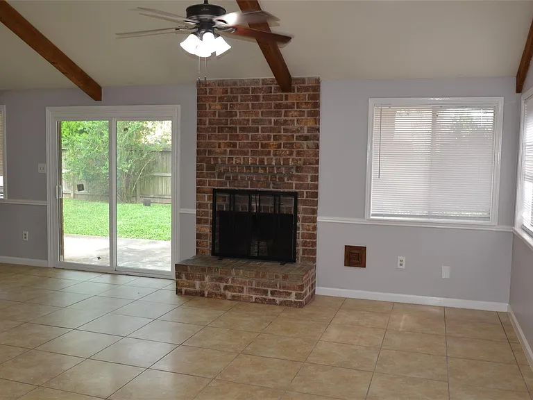 20010 Fort Custer Ct — Photo 6