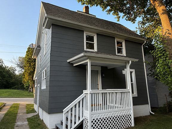 2nd image of 1056 School St