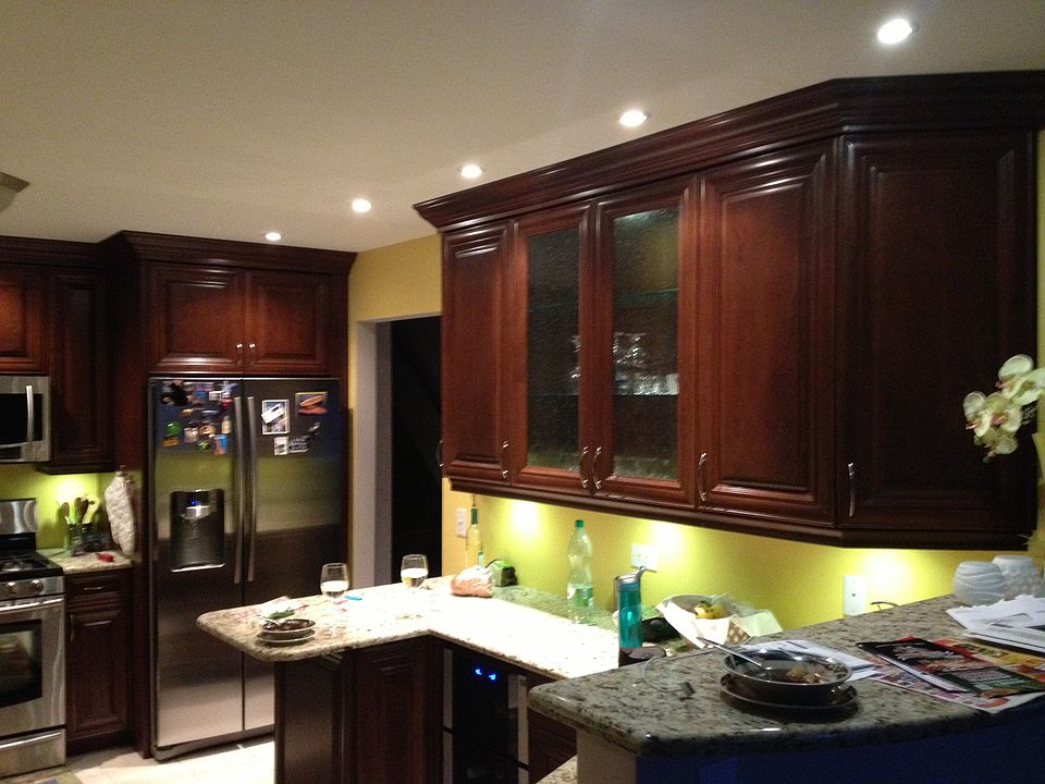 1st image of 169 W Dempster St