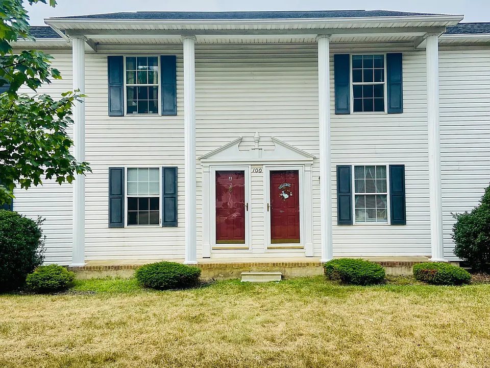 100 Pennie Ln #B