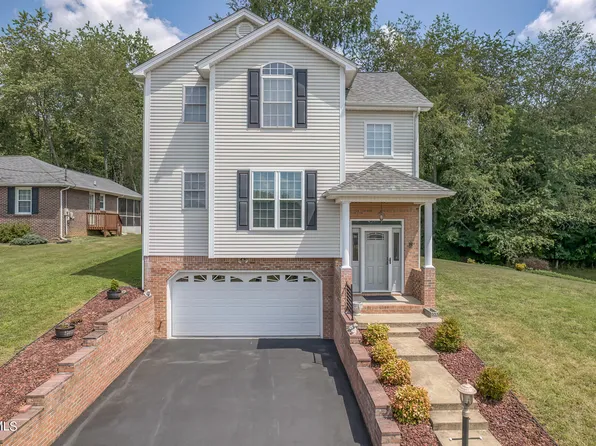 15531 Woodstone Cir, Bristol, VA 24202