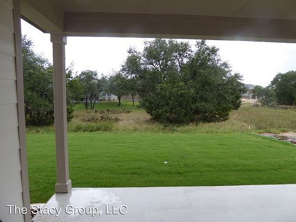 3rd image of 420 Holiday Creek Ln