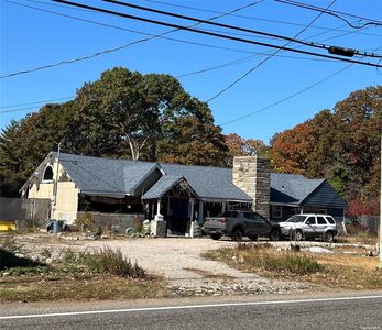 1178 Udall Road, Bay Shore, NY, 11706
