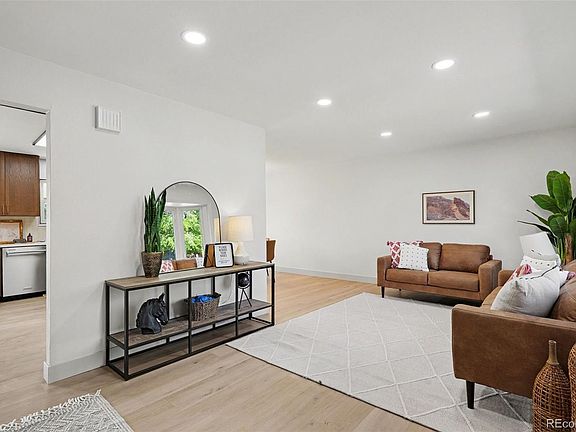 4th image of 2065 S Rifle Street