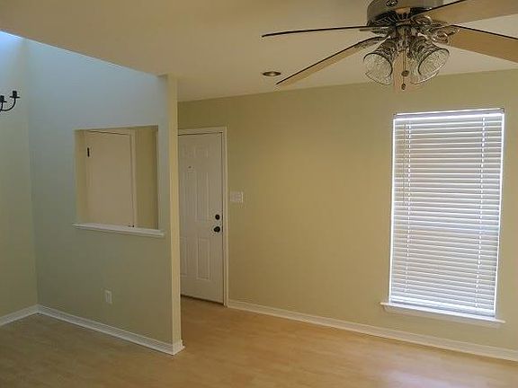 4th image of 4752 W Napoleon Ave