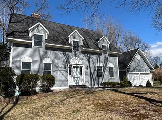 104 Wild Rose Cir, Shelburne, VT 05482