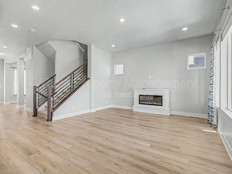 21087 E 62nd Dr — Photo 4