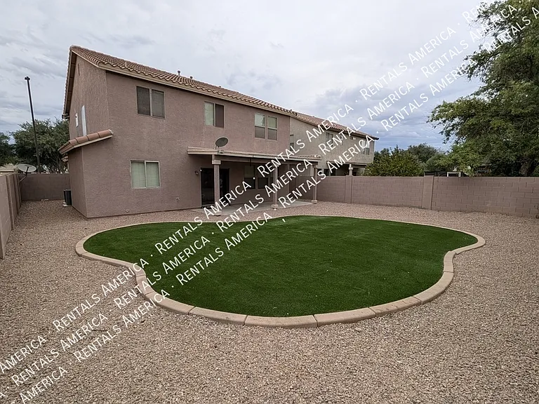 4563 E Oxford Ln — Photo 54