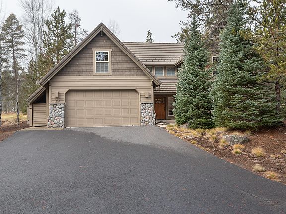 2nd image of 57951 Bunker Ln #12