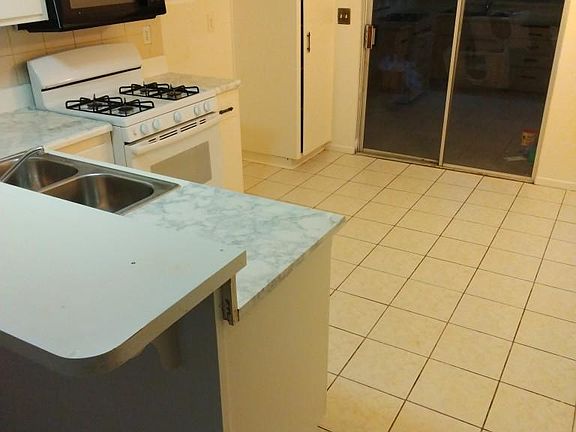 3rd image of 1570 W Ramona Dr #B