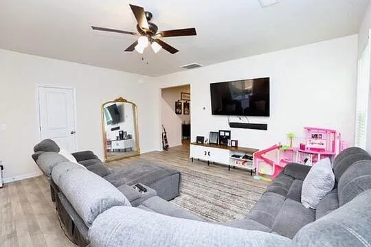 1049 Crescent Moon Loop — Photo 15