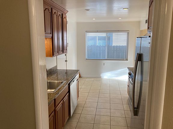 4th image of 5050 Teichert Ave